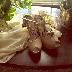 HeeLZ! HeeLZ! HeeLZ! & More HeeLZ👠😋